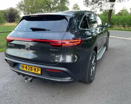 Серый Мерседес EQC, объемом двигателя 0 л и пробегом 124 тыс. км за 35699 $, фото 1 на Automoto.ua