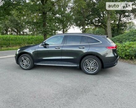 Серый Мерседес EQC, объемом двигателя 0 л и пробегом 124 тыс. км за 35699 $, фото 3 на Automoto.ua