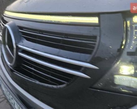 Серый Мерседес EQC, объемом двигателя 0 л и пробегом 111 тыс. км за 30850 $, фото 10 на Automoto.ua