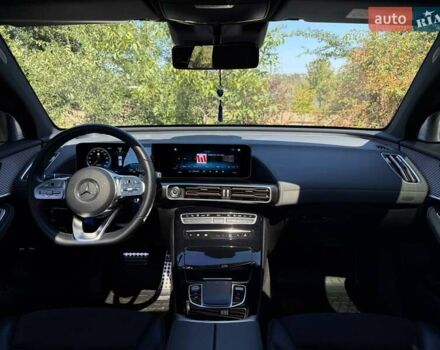 Сірий Мерседес EQC, об'ємом двигуна 0 л та пробігом 62 тис. км за 45500 $, фото 43 на Automoto.ua