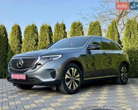 Сірий Мерседес EQC, об'ємом двигуна 0 л та пробігом 72 тис. км за 30999 $, фото 7 на Automoto.ua