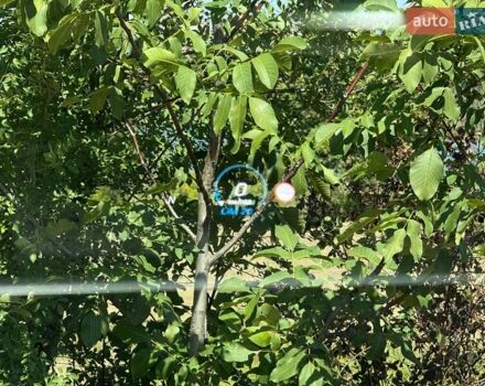 Сірий Мерседес EQC, об'ємом двигуна 0 л та пробігом 62 тис. км за 45500 $, фото 76 на Automoto.ua