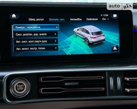 Сірий Мерседес EQC, об'ємом двигуна 0 л та пробігом 55 тис. км за 45499 $, фото 93 на Automoto.ua