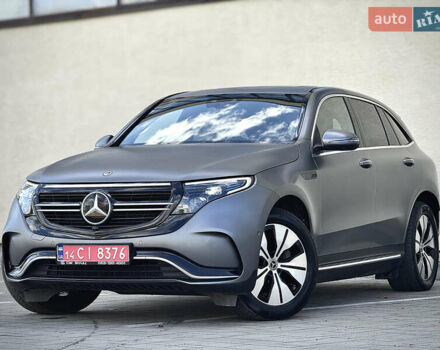Серый Мерседес EQC, объемом двигателя 0 л и пробегом 118 тыс. км за 34999 $, фото 1 на Automoto.ua