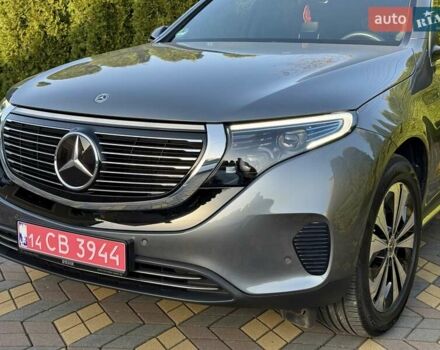 Сірий Мерседес EQC, об'ємом двигуна 0 л та пробігом 72 тис. км за 30999 $, фото 10 на Automoto.ua