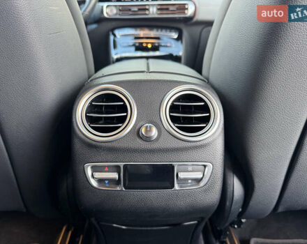 Серый Мерседес EQC, объемом двигателя 0 л и пробегом 118 тыс. км за 34999 $, фото 51 на Automoto.ua