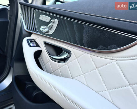 Серый Мерседес EQC, объемом двигателя 0 л и пробегом 118 тыс. км за 34999 $, фото 46 на Automoto.ua