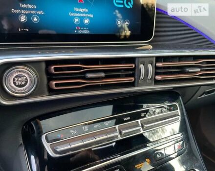 Серый Мерседес EQC, объемом двигателя 0 л и пробегом 124 тыс. км за 35699 $, фото 13 на Automoto.ua