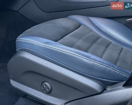 Серый Мерседес EQC, объемом двигателя 0 л и пробегом 36 тыс. км за 35500 $, фото 23 на Automoto.ua