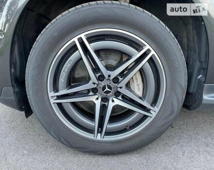 Серый Мерседес EQC, объемом двигателя 0 л и пробегом 124 тыс. км за 35699 $, фото 24 на Automoto.ua
