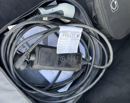 Серый Мерседес EQC, объемом двигателя 0 л и пробегом 118 тыс. км за 34999 $, фото 62 на Automoto.ua