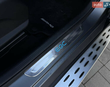 Серый Мерседес EQC, объемом двигателя 0 л и пробегом 118 тыс. км за 34999 $, фото 44 на Automoto.ua
