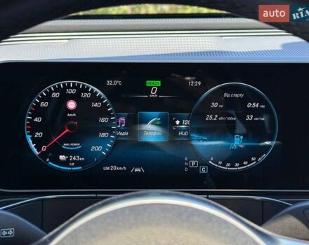 Сірий Мерседес EQC, об'ємом двигуна 0 л та пробігом 62 тис. км за 45500 $, фото 48 на Automoto.ua