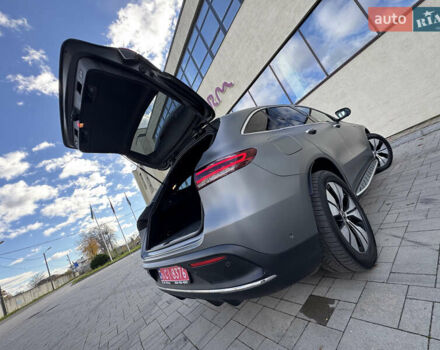 Серый Мерседес EQC, объемом двигателя 0 л и пробегом 118 тыс. км за 34999 $, фото 61 на Automoto.ua