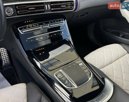 Серый Мерседес EQC, объемом двигателя 0 л и пробегом 118 тыс. км за 34999 $, фото 81 на Automoto.ua