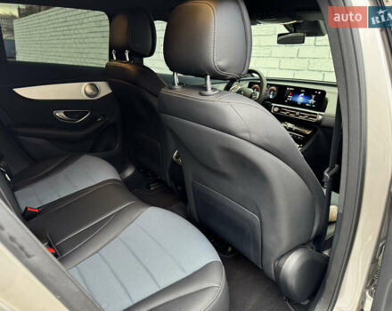 Серый Мерседес EQC, объемом двигателя 0 л и пробегом 58 тыс. км за 31999 $, фото 23 на Automoto.ua