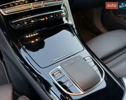 Серый Мерседес EQC, объемом двигателя 0 л и пробегом 90 тыс. км за 36800 $, фото 33 на Automoto.ua