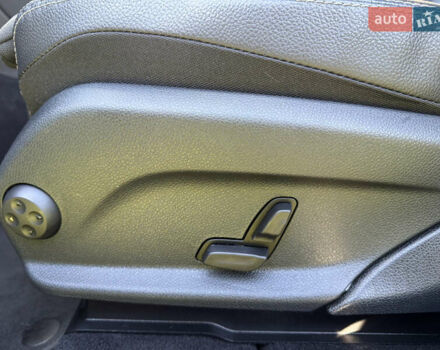 Серый Мерседес EQC, объемом двигателя 0 л и пробегом 21 тыс. км за 36643 $, фото 15 на Automoto.ua