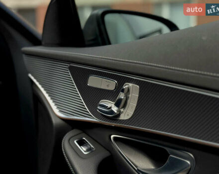 Серый Мерседес EQC, объемом двигателя 0 л и пробегом 47 тыс. км за 38500 $, фото 31 на Automoto.ua