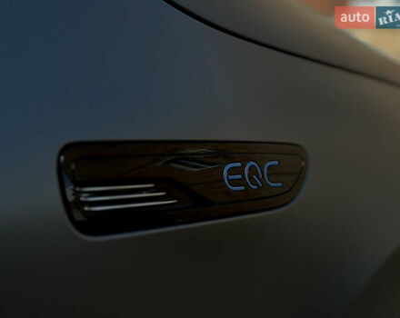 Серый Мерседес EQC, объемом двигателя 0 л и пробегом 47 тыс. км за 38500 $, фото 19 на Automoto.ua