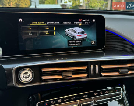 Серый Мерседес EQC, объемом двигателя 0 л и пробегом 90 тыс. км за 36800 $, фото 48 на Automoto.ua