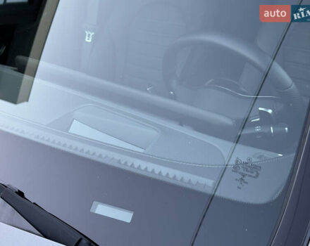 Серый Мерседес EQC, объемом двигателя 0 л и пробегом 90 тыс. км за 36800 $, фото 14 на Automoto.ua