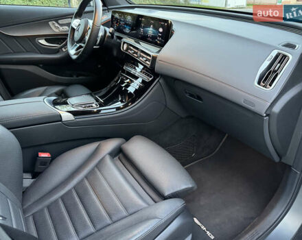 Серый Мерседес EQC, объемом двигателя 0 л и пробегом 90 тыс. км за 36800 $, фото 27 на Automoto.ua