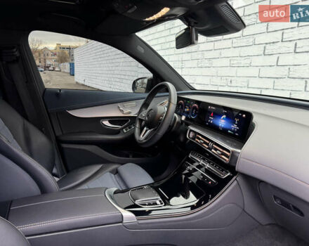 Серый Мерседес EQC, объемом двигателя 0 л и пробегом 58 тыс. км за 31999 $, фото 25 на Automoto.ua