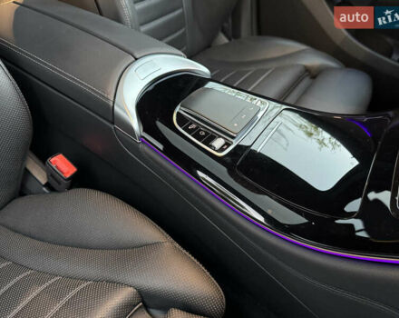 Серый Мерседес EQC, объемом двигателя 0 л и пробегом 90 тыс. км за 36800 $, фото 79 на Automoto.ua