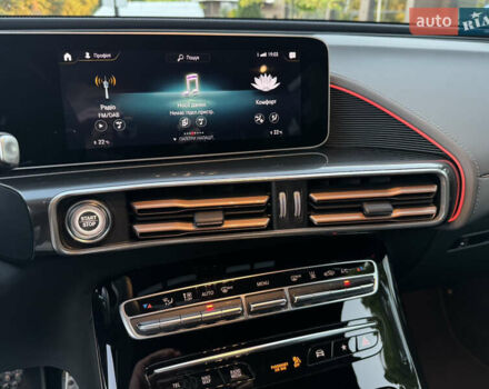 Серый Мерседес EQC, объемом двигателя 0 л и пробегом 90 тыс. км за 36800 $, фото 34 на Automoto.ua