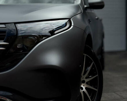 Серый Мерседес EQC, объемом двигателя 0 л и пробегом 47 тыс. км за 38500 $, фото 8 на Automoto.ua