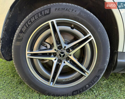 Серый Мерседес EQC, объемом двигателя 0 л и пробегом 21 тыс. км за 36643 $, фото 21 на Automoto.ua