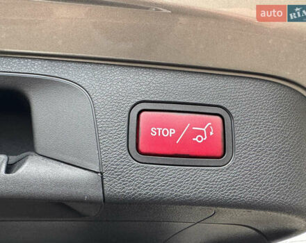 Серый Мерседес EQC, объемом двигателя 0 л и пробегом 58 тыс. км за 31999 $, фото 18 на Automoto.ua