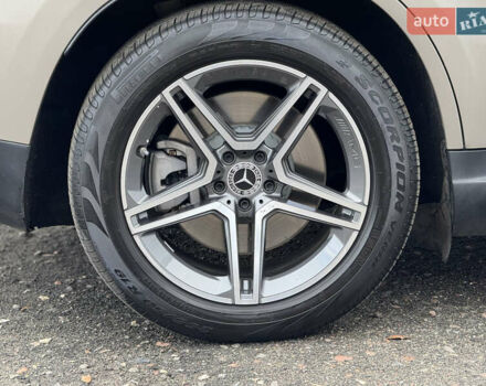 Серый Мерседес EQC, объемом двигателя 0 л и пробегом 58 тыс. км за 31999 $, фото 15 на Automoto.ua