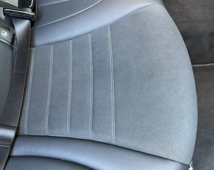 Серый Мерседес EQC, объемом двигателя 0 л и пробегом 30 тыс. км за 39900 $, фото 27 на Automoto.ua