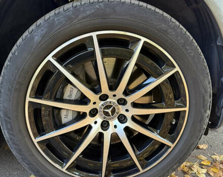 Серый Мерседес EQC, объемом двигателя 0 л и пробегом 30 тыс. км за 39900 $, фото 40 на Automoto.ua