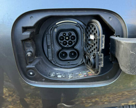 Серый Мерседес EQC, объемом двигателя 0 л и пробегом 30 тыс. км за 38900 $, фото 26 на Automoto.ua