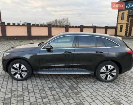 Сірий Мерседес EQC, об'ємом двигуна 0 л та пробігом 66 тис. км за 38800 $, фото 4 на Automoto.ua