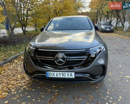 Серый Мерседес EQC, объемом двигателя 0 л и пробегом 30 тыс. км за 39900 $, фото 11 на Automoto.ua