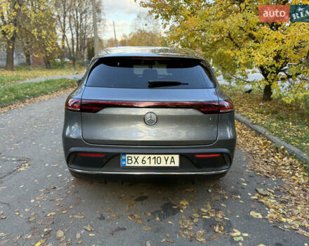 Серый Мерседес EQC, объемом двигателя 0 л и пробегом 30 тыс. км за 39900 $, фото 7 на Automoto.ua