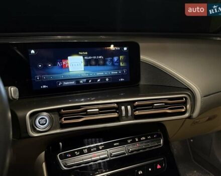 Сірий Мерседес EQC, об'ємом двигуна 0 л та пробігом 52 тис. км за 43500 $, фото 2 на Automoto.ua