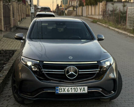 Серый Мерседес EQC, объемом двигателя 0 л и пробегом 30 тыс. км за 38900 $, фото 2 на Automoto.ua