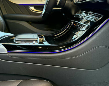 Серый Мерседес EQC, объемом двигателя 0 л и пробегом 30 тыс. км за 38900 $, фото 22 на Automoto.ua