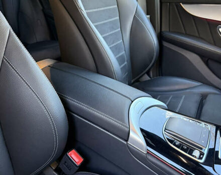 Серый Мерседес EQC, объемом двигателя 0 л и пробегом 30 тыс. км за 39900 $, фото 17 на Automoto.ua