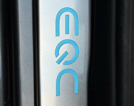 Серый Мерседес EQC, объемом двигателя 0 л и пробегом 30 тыс. км за 38900 $, фото 16 на Automoto.ua