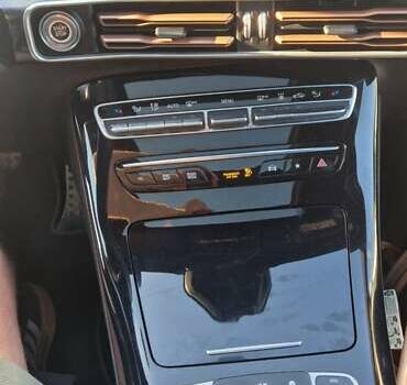 Сірий Мерседес EQC, об'ємом двигуна 0 л та пробігом 80 тис. км за 38800 $, фото 13 на Automoto.ua