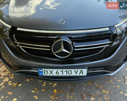 Серый Мерседес EQC, объемом двигателя 0 л и пробегом 30 тыс. км за 39900 $, фото 3 на Automoto.ua