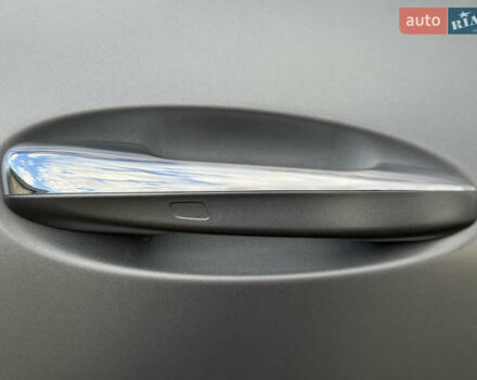 Серый Мерседес EQC, объемом двигателя 0 л и пробегом 9 тыс. км за 47000 $, фото 18 на Automoto.ua