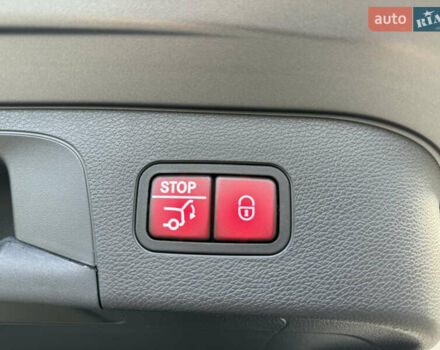 Серый Мерседес EQC, объемом двигателя 0 л и пробегом 9 тыс. км за 47000 $, фото 41 на Automoto.ua