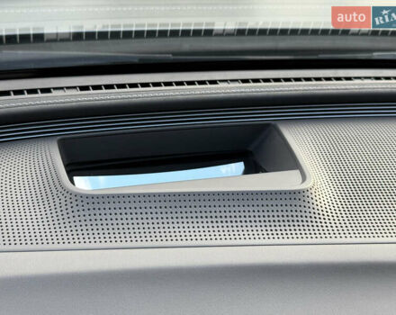 Серый Мерседес EQC, объемом двигателя 0 л и пробегом 9 тыс. км за 47000 $, фото 39 на Automoto.ua